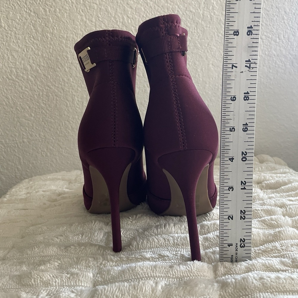 Guess Los Angeles Sz 6 Miranda Purple Heeled Boots with Front Zipper Gold Accent - Picture 10 of 10